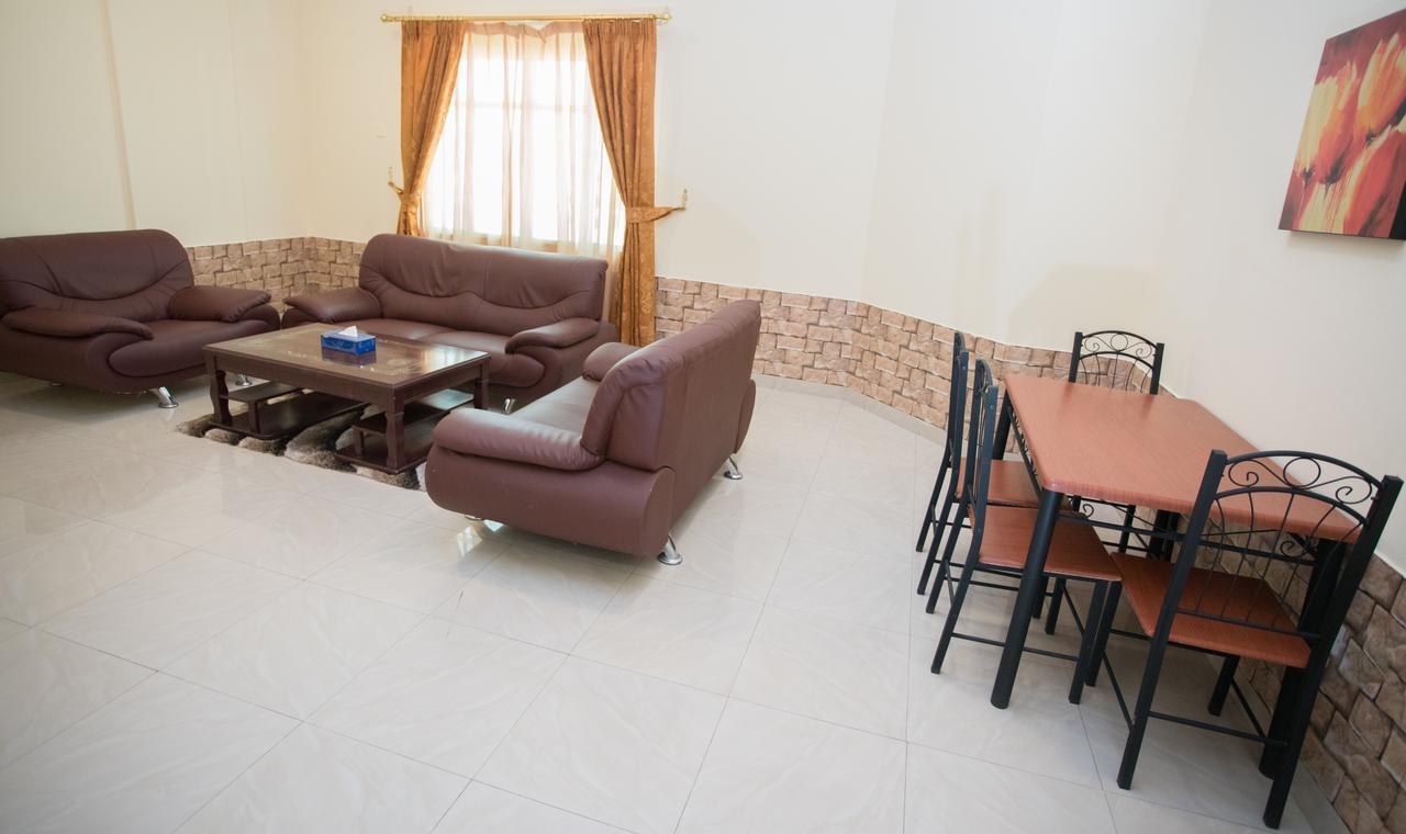 Tiger Home Hotel Apartments Mascate Esterno foto