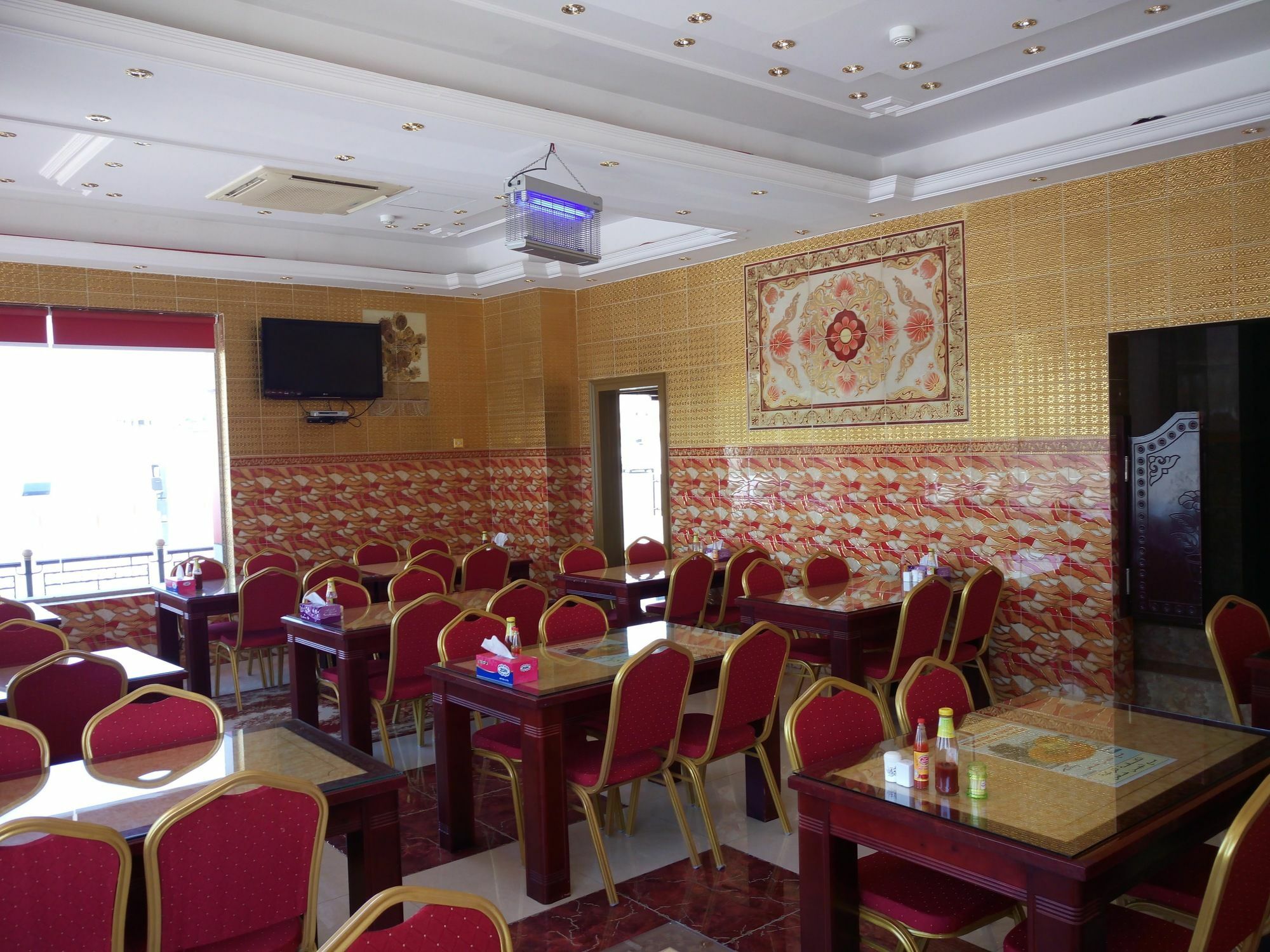 Tiger Home Hotel Apartments Mascate Esterno foto
